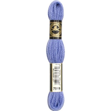 DMC Tapestry Wool: 10 x 8m: Skeins: Cornflower Blue (7019)